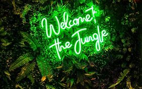 Tropical Jungle Loveroom Pau Centre